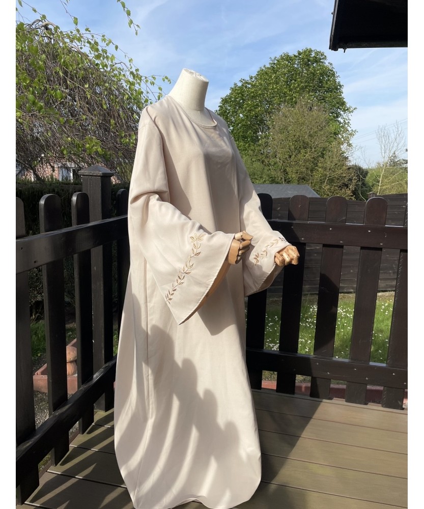 Abaya brodée aux manches beige